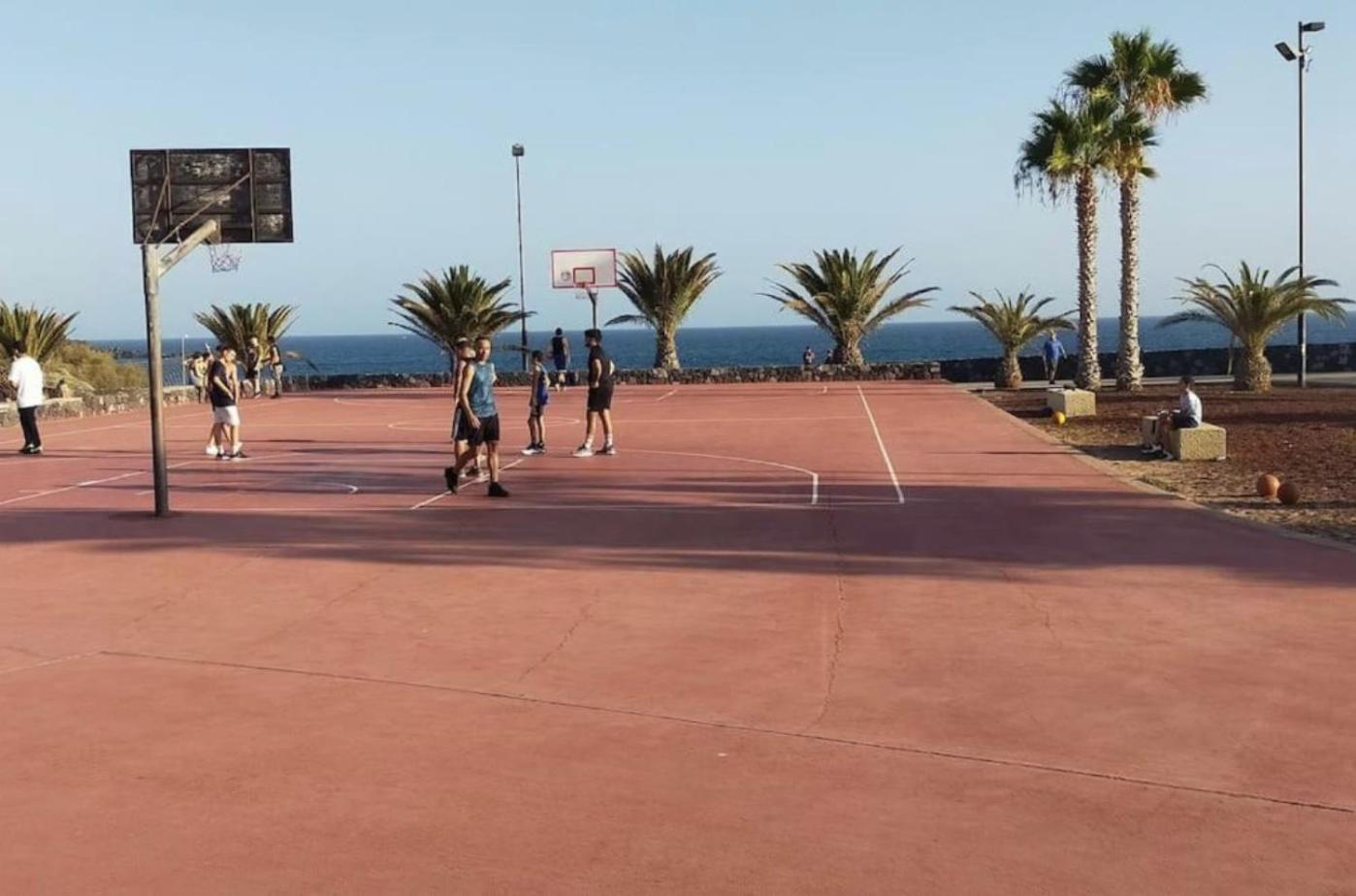 Alcala Seaside Apartment, Two Rooms, Private Parking エクステリア 写真