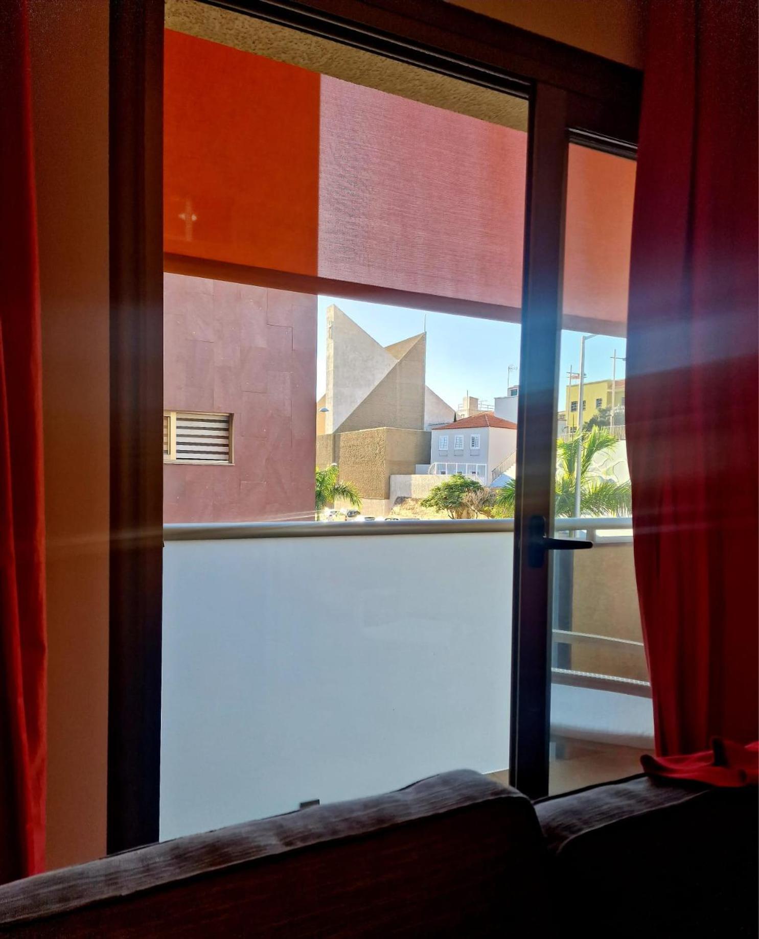 Alcala Seaside Apartment, Two Rooms, Private Parking エクステリア 写真