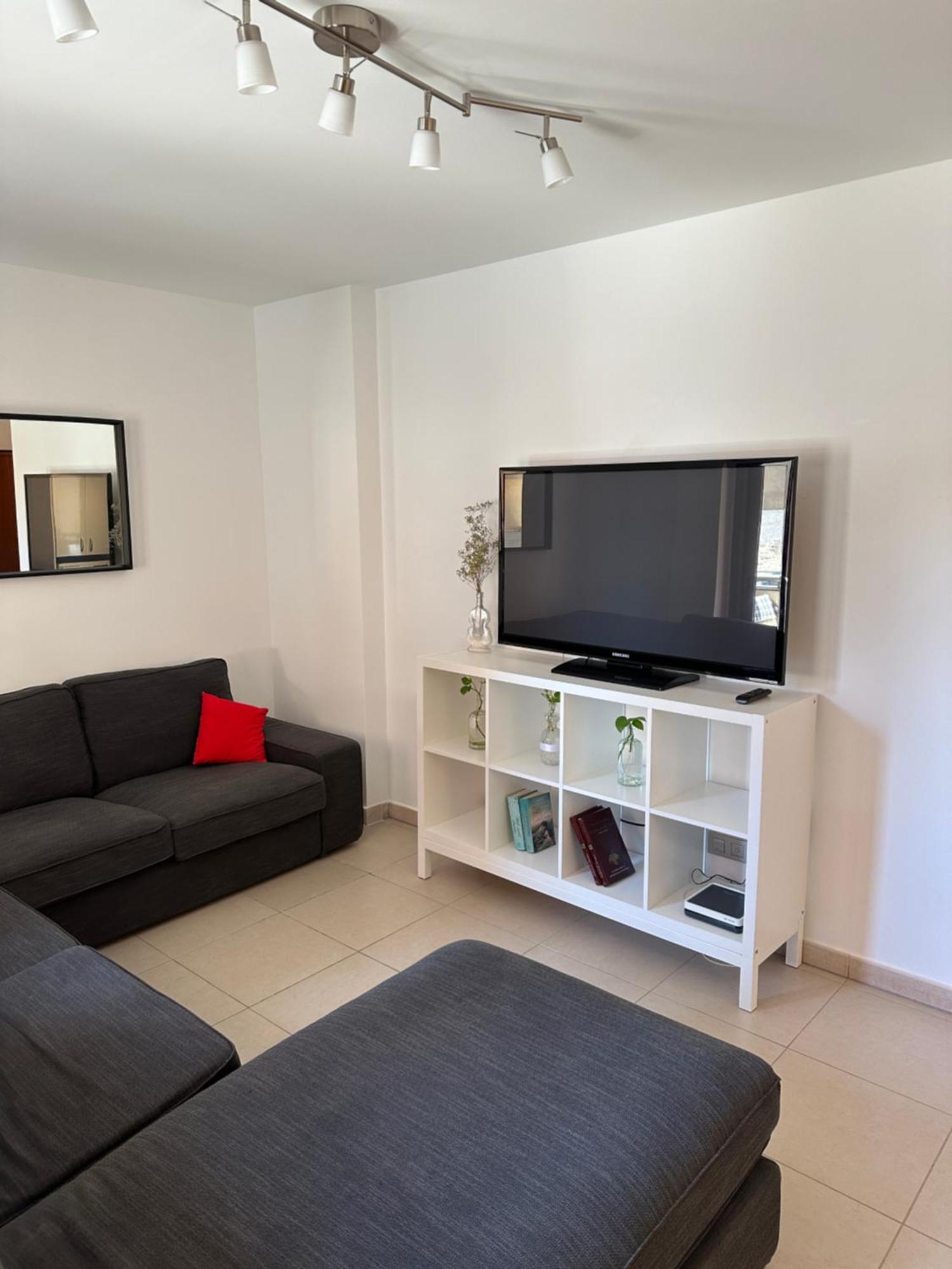 Alcala Seaside Apartment, Two Rooms, Private Parking エクステリア 写真